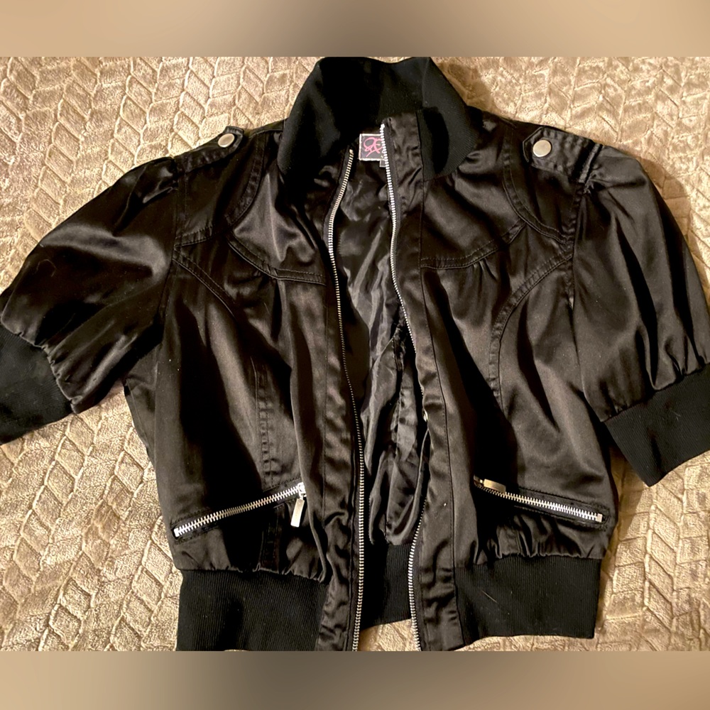 Short sleeve jacket
